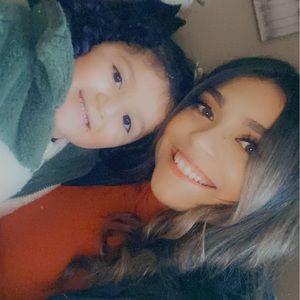 Meet your Posher, Thalia